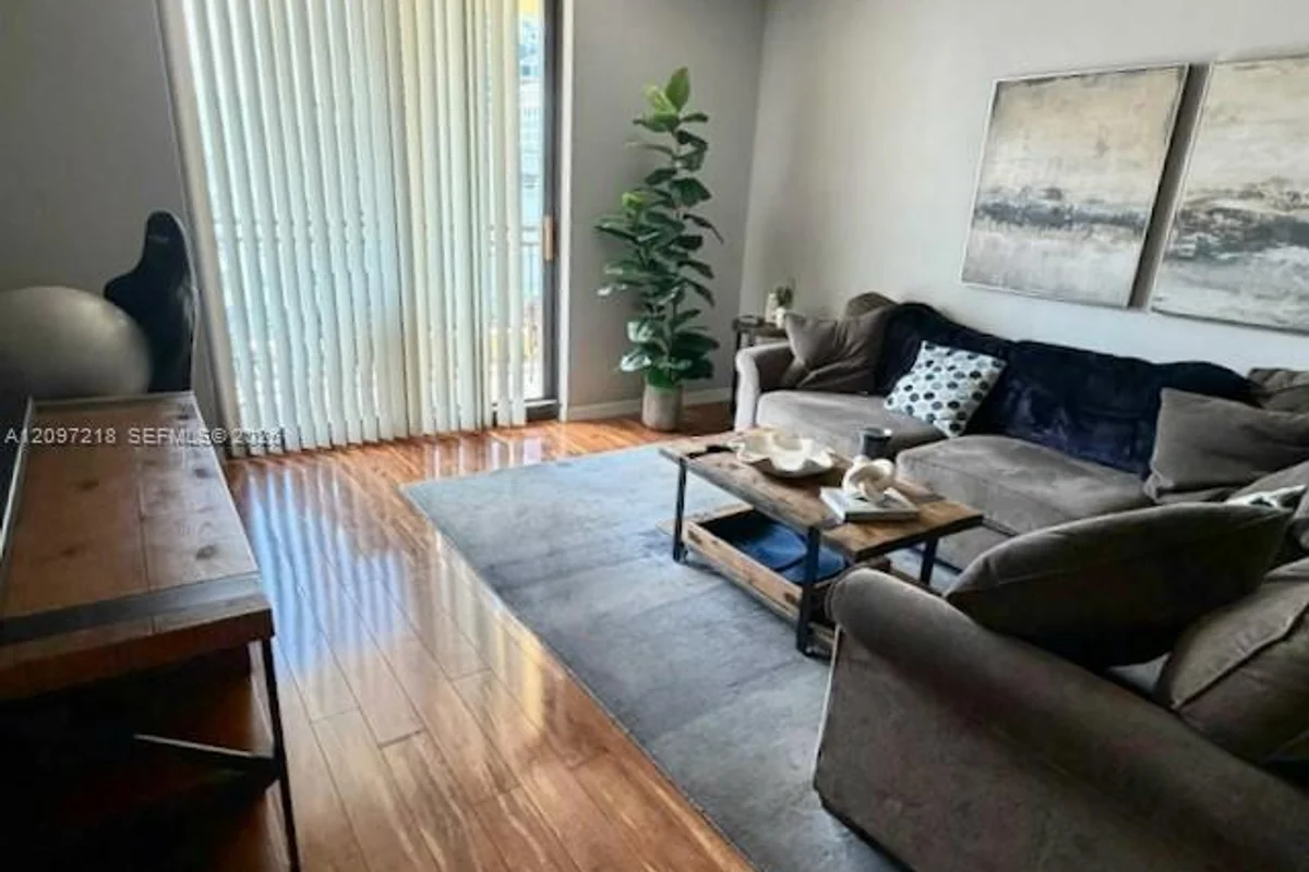 100 N Federal Hwy #836, Fort Lauderdale: photo 1 of 10