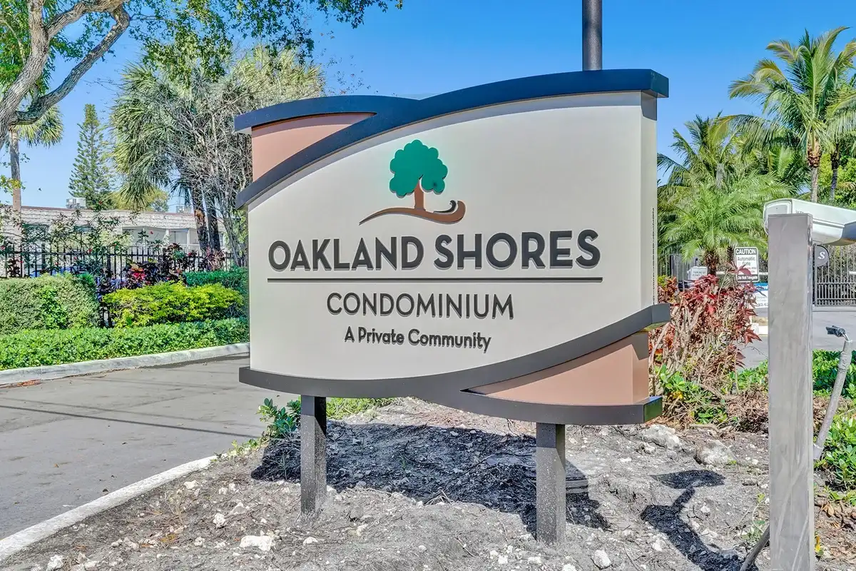 3119 Oakland Shores Dr, Oakland Park: photo 1 of 5