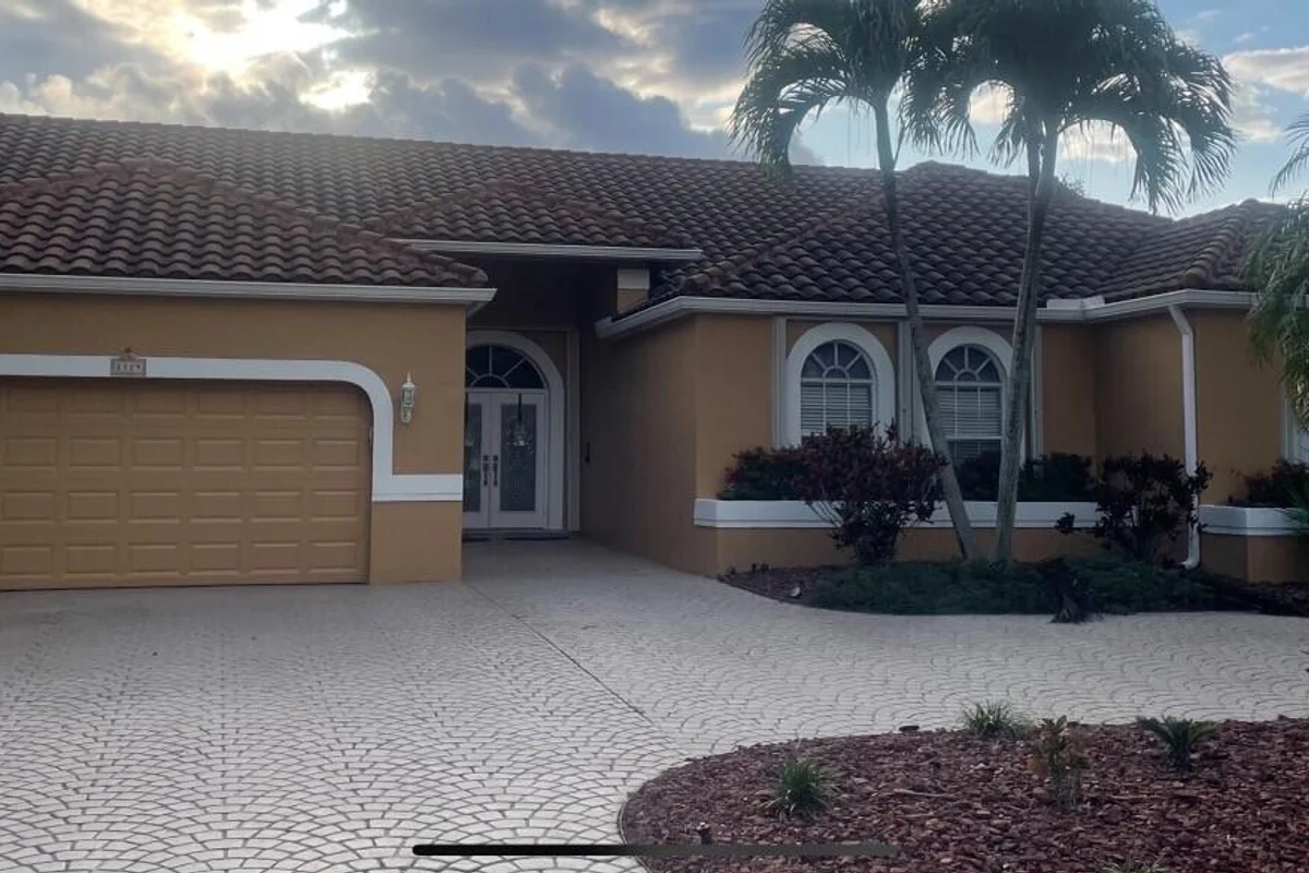 2129 Sea Pines Way, Coral Springs: photo 1 of 6