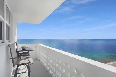 4250 Galt Ocean Dr #15U, Fort Lauderdale: photo 1 of 34