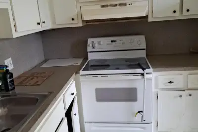 1280 NW 43rd Ter #108, Lauderhill: photo 1 of 10