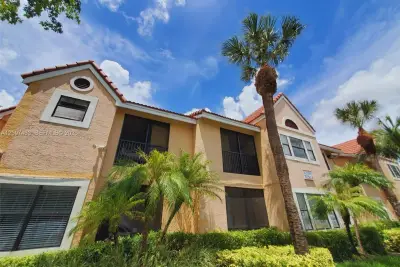 15591 SW 105th Ter #512, Miami: photo 1 of 35