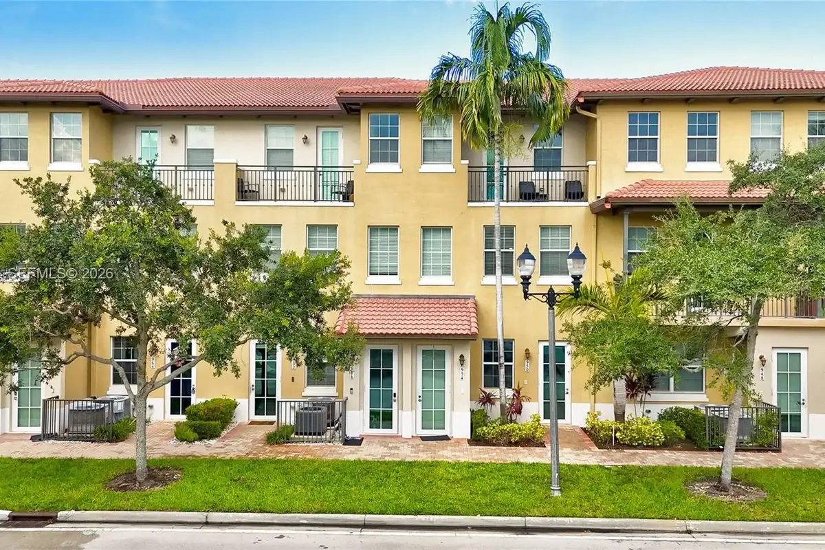 954 SW 147th Ave #2610, Pembroke Pines: photo 1 of 23
