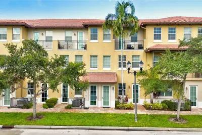 954 SW 147th Ave #2610, Pembroke Pines: photo 1 of 23
