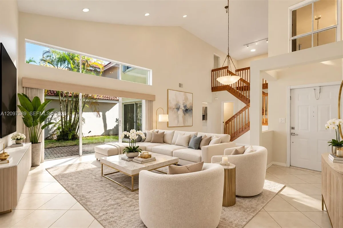 1960 Sweetbay Way, Hollywood: photo 1 of 49