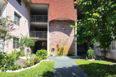 2901 NW 47th Ter #143C, Lauderdale Lakes: photo 1 of 13