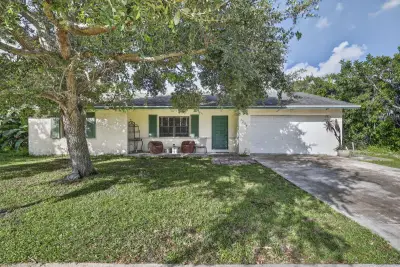 1209 NW 8th St, Boynton Beach: photo 1 of 50