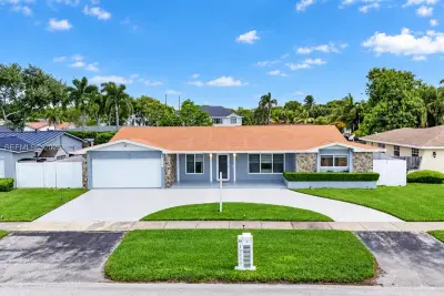 19850 SW 83rd Ave, Cutler Bay: photo 1 of 46