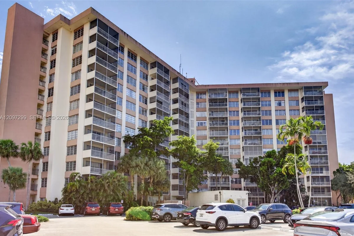 10777 W Sample Rd #718, Coral Springs: photo 1 of 36