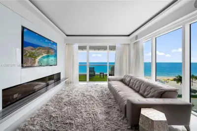 551 N Fort Lauderdale Beach Blvd #R407, Fort Lauderdale: photo 1 of 39