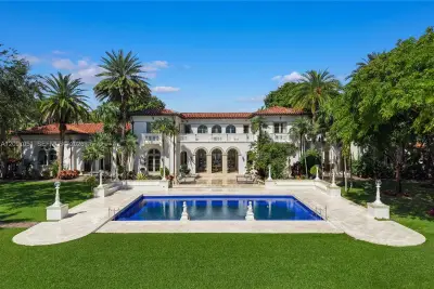 8901 Arvida Ln, Coral Gables: photo 1 of 100