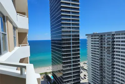 1980 S Ocean Dr #21L, Hallandale Beach: photo 1 of 18