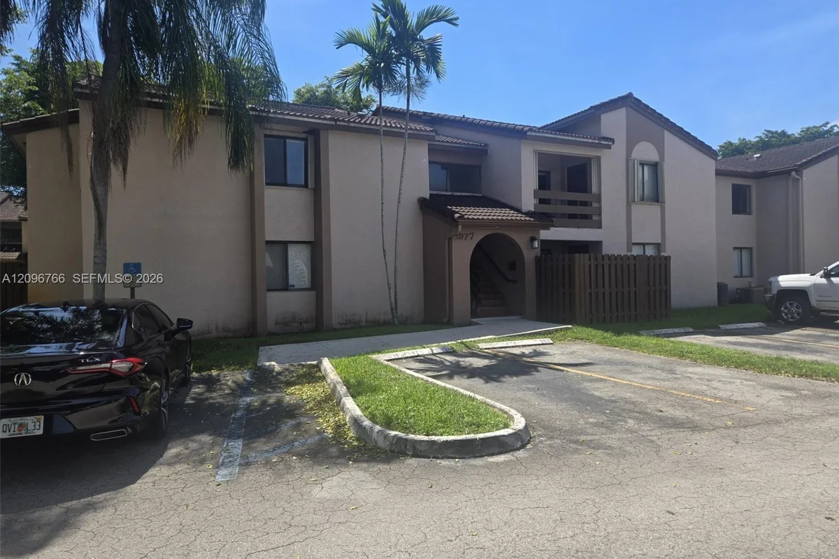 8977 SW 123rd Ct #104, Miami: photo 1 of 15