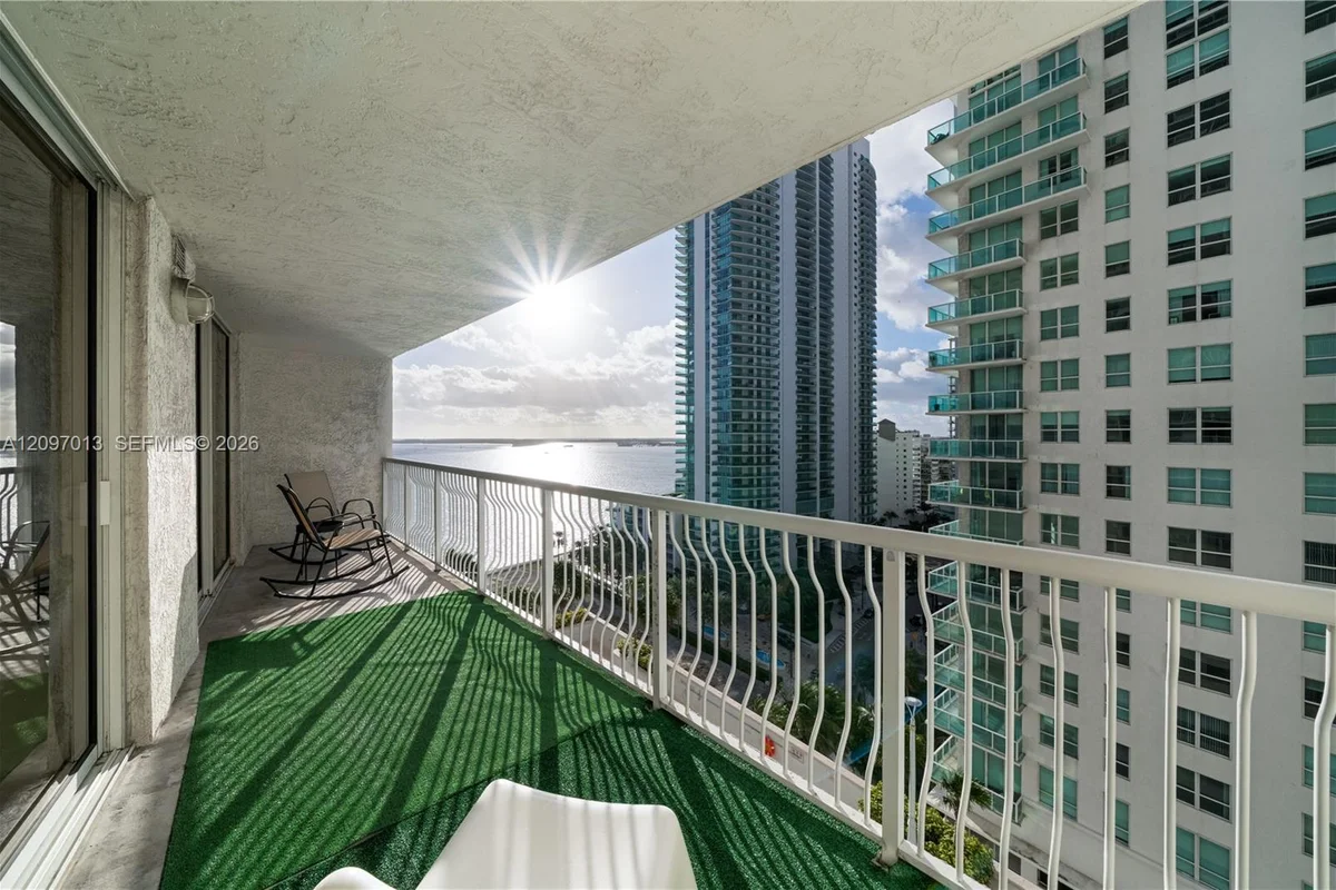 1200 Brickell Bay Dr #1705, Miami: photo 1 of 23