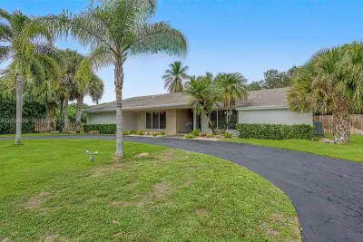 16100 SW 81st Ave, Palmetto Bay: photo 1 of 44
