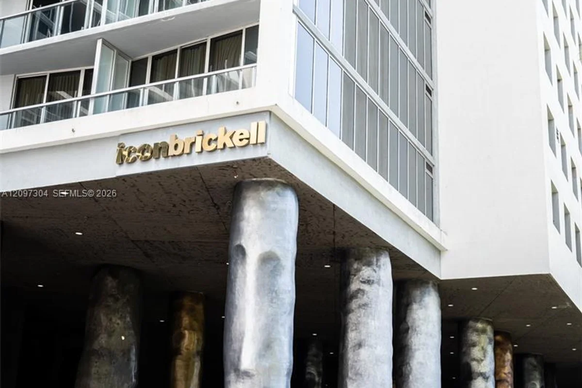 495 Brickell Ave #4609, Miami: photo 1 of 40