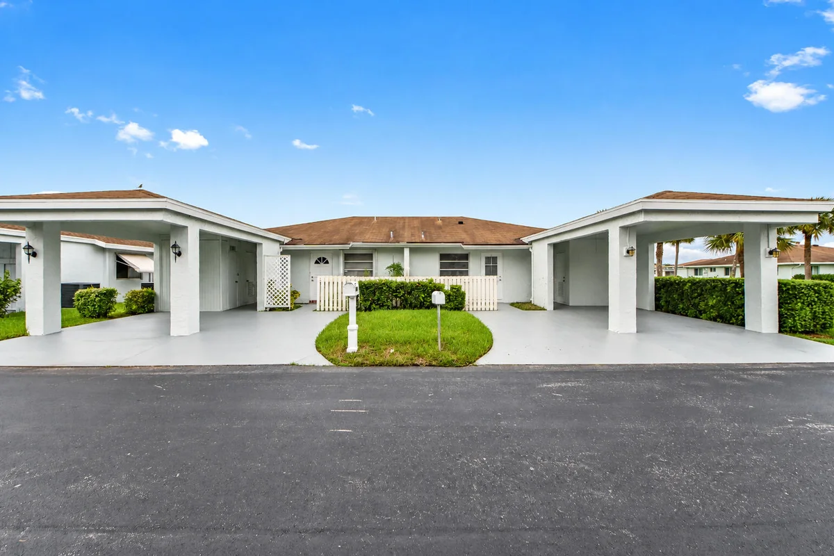 6801 Moonlit Dr, Delray Beach: photo 1 of 48