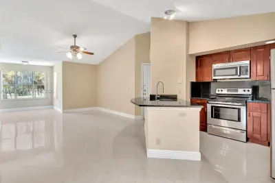 3370 N Pinewalk Dr N #1222, Margate: photo 1 of 15