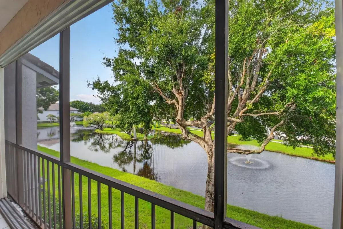 11611 Briarwood Cir #3, Boynton Beach: photo 1 of 81