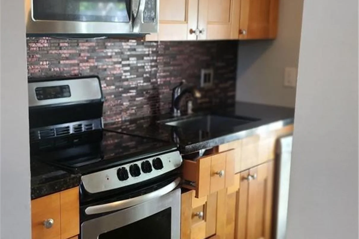 1313 NE 16th Ter #1, Fort Lauderdale: photo 1 of 12