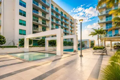 3900 Biscayne Blvd #N-913, Miami: photo 1 of 22