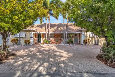 5120 NE 22nd Ave, Lighthouse Point: photo 1 of 58