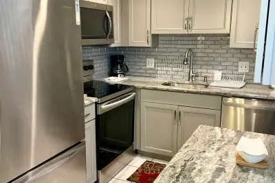 104 Kent G, West Palm Beach: photo 1 of 20