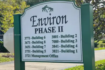 3671 Environ Blvd #470, Lauderhill: photo 1 of 29
