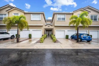 112 Lighthouse Cir #G, Tequesta: photo 1 of 27