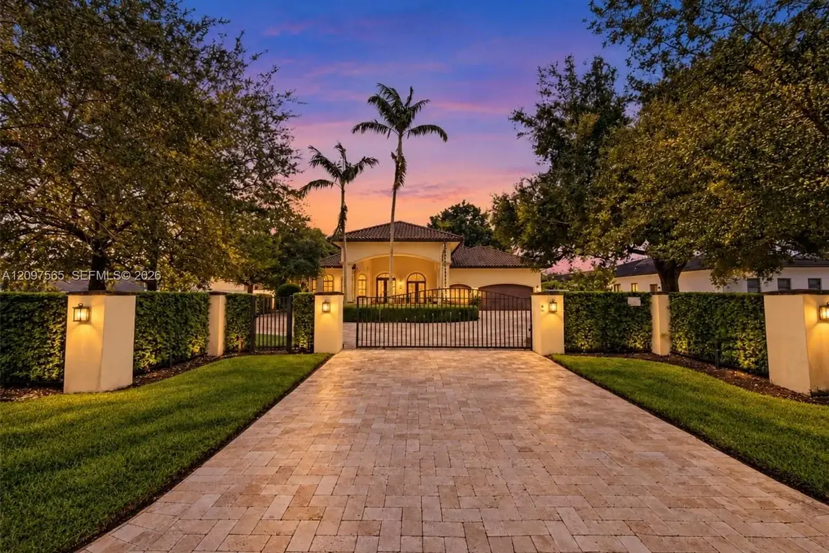 11691 SW 93rd St, Miami: photo 1 of 49