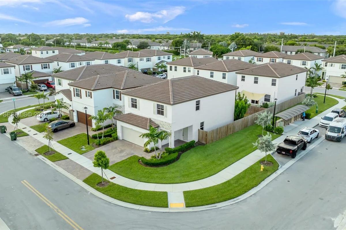 2479 SE 24th Dr, Homestead: photo 1 of 71