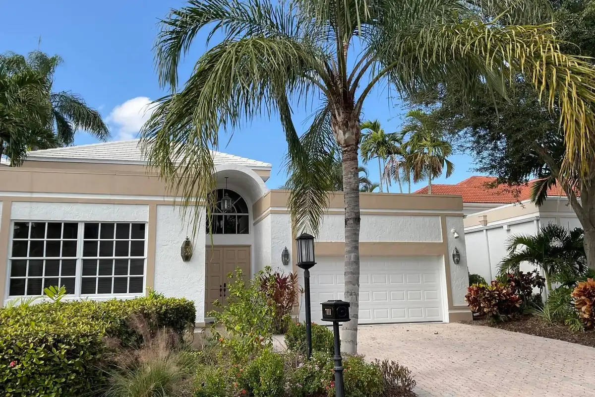 7111 Dubonnet Dr, Boca Raton: photo 1 of 72