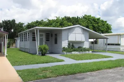 5249 NW 4th Ter, Deerfield Beach: photo 1 of 38