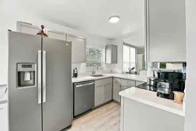 5860 NW 64th Ave #201, Tamarac: photo 1 of 18