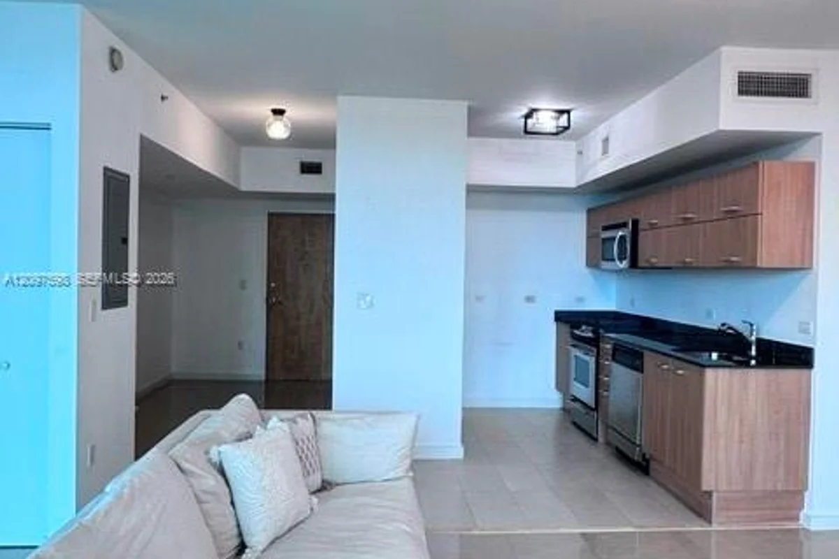 350 S Miami Ave #1115, Miami: photo 1 of 5