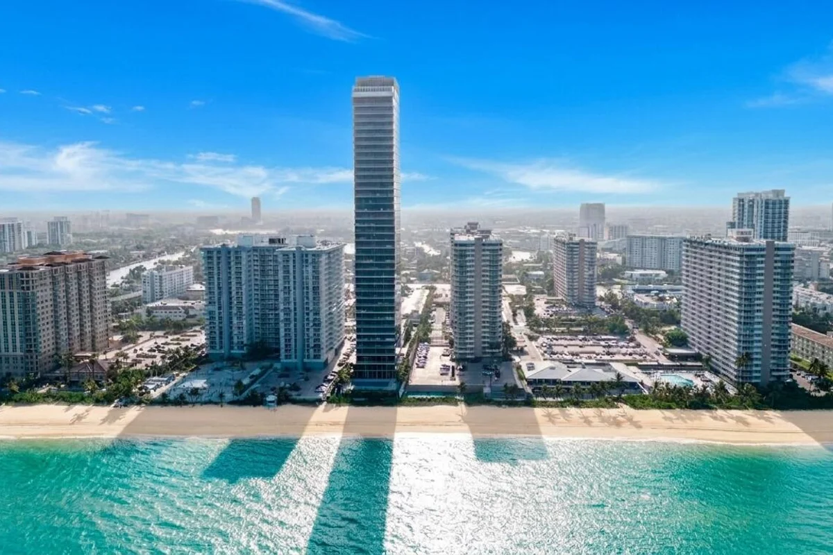 1980 S Ocean Dr #15L, Hallandale Beach: photo 1 of 27