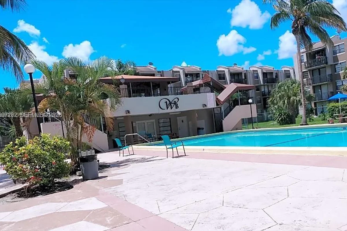 3611 SW 117th Ave #10-206, Miami: photo 1 of 10