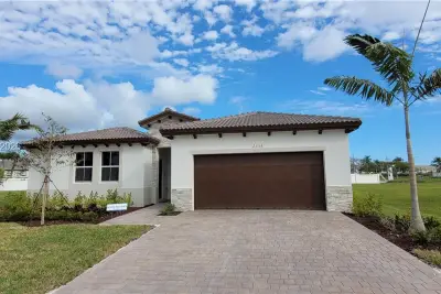 2355 SE 24th Ct #B, Homestead: photo 1 of 19