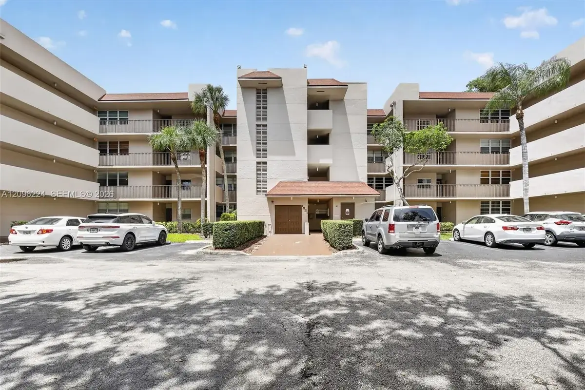 1931 Sabal Palm Dr #203, Davie: photo 1 of 41