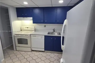 7960 N Colony Cir #107, Tamarac: photo 1 of 9