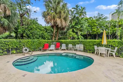 90 Park Dr #2, Bal Harbour: photo 1 of 31