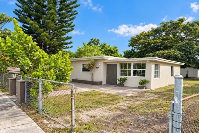 6308 Washington St, Hollywood: photo 1 of 22