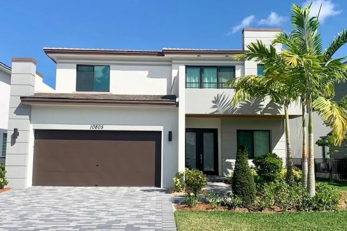 10805 Pacifica Way, Parkland: photo 1 of 56