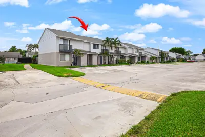 4605 Pier Dr, Greenacres: photo 1 of 42