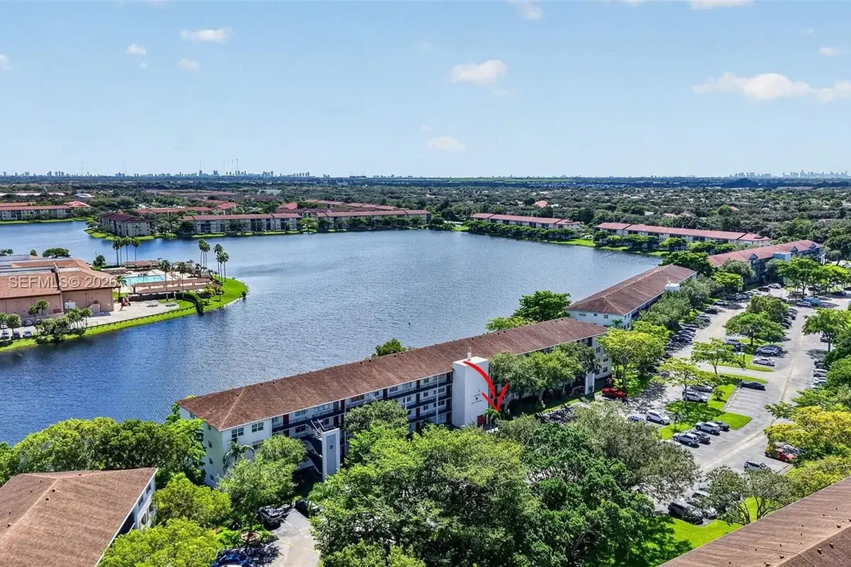 1301 SW 134th Way #108B, Pembroke Pines: photo 1 of 39