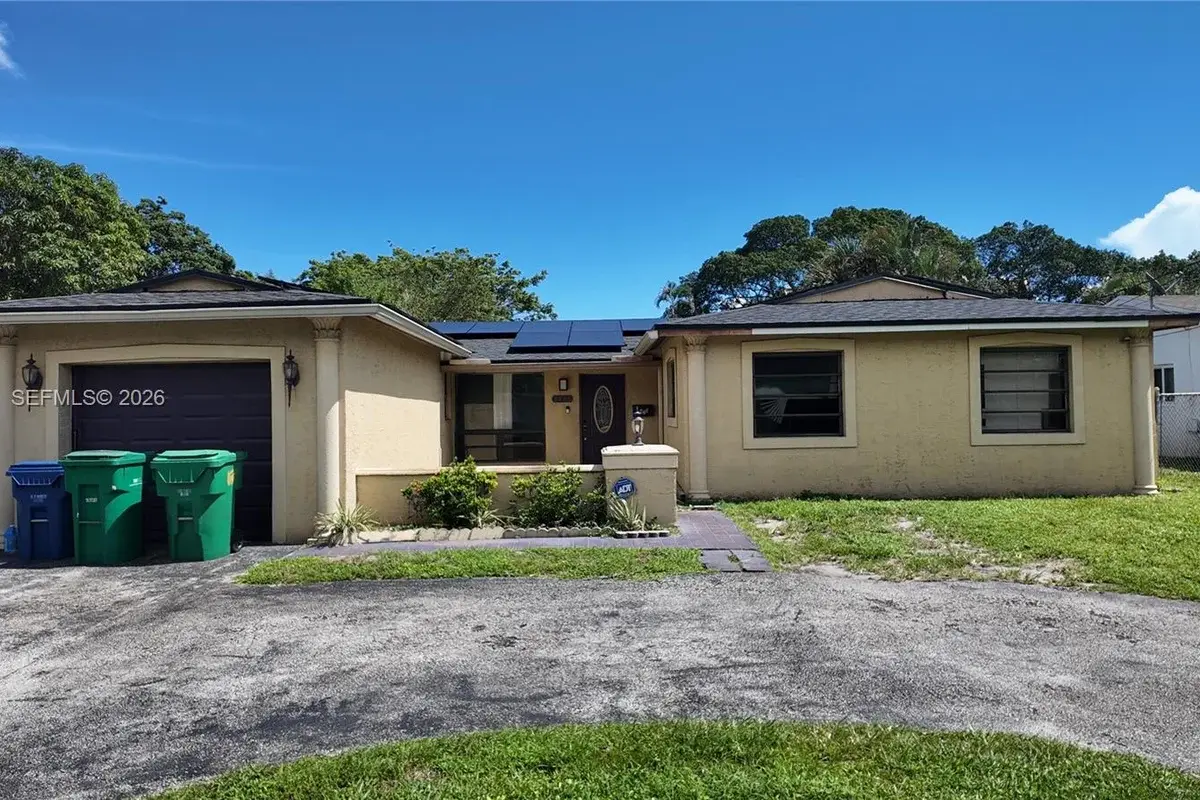 2420 NW 42nd Ave, Lauderhill: photo 1 of 11