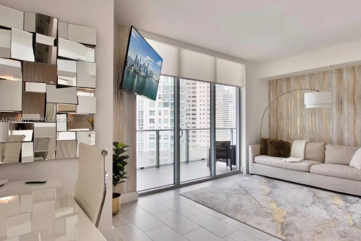 1300 Brickell Bay Dr #1711, Miami: photo 1 of 15