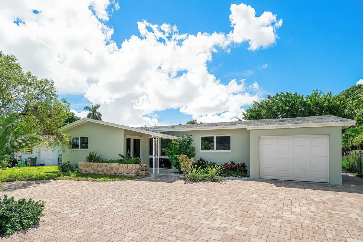 1244 SW 5th St, Boca Raton: photo 1 of 38