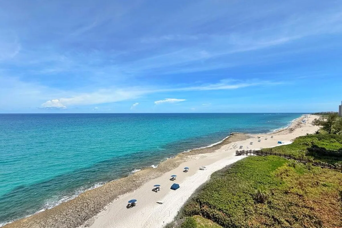 4200 N Ocean Dr #1-1404, Riviera Beach: photo 1 of 31