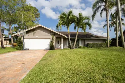 13454 Columbine Ave, Wellington: photo 1 of 18